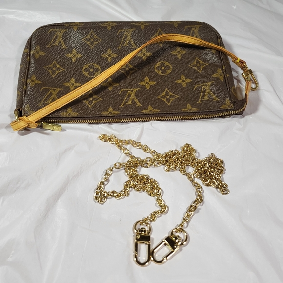 Authentic Louis Vuitton Pochette Accessories bag - Picture 14 of 16